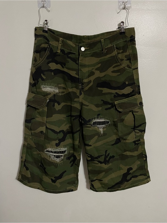 Other - Streetwear Distressed Camo Cargo Jorts